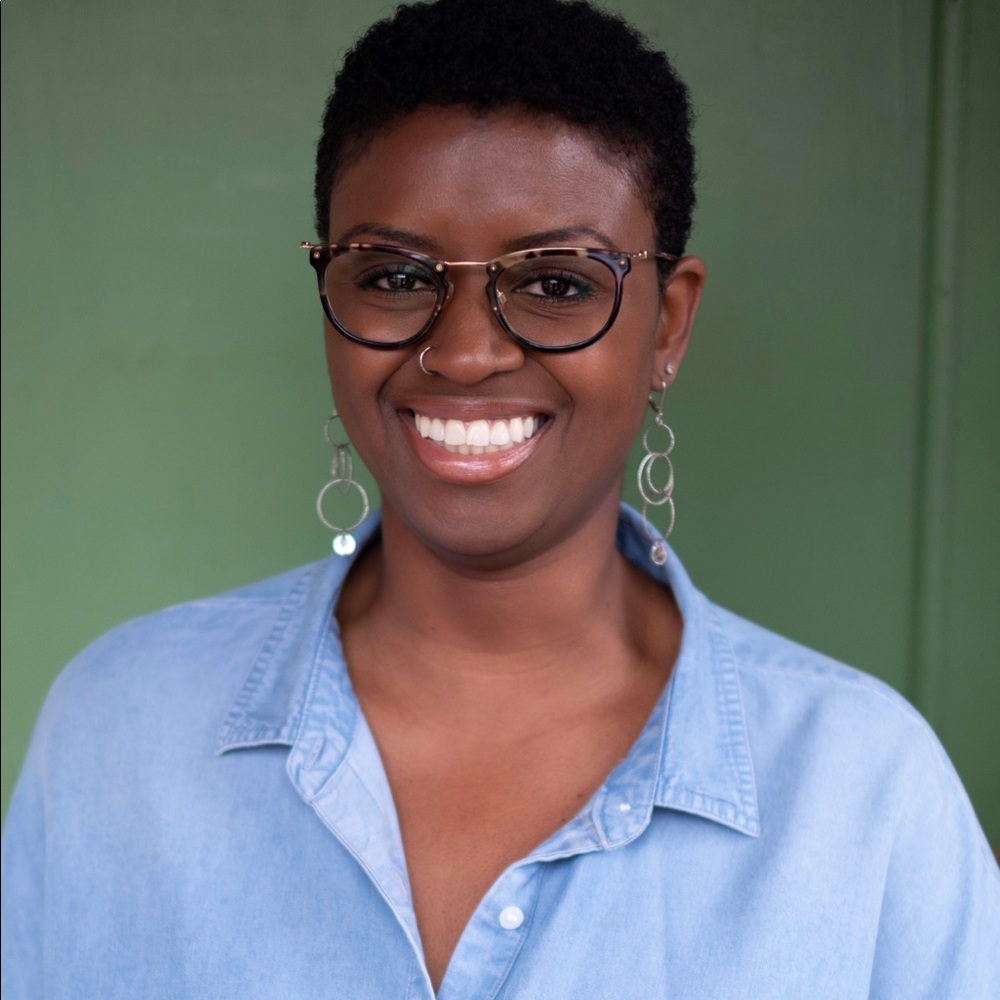 Meet your Posher, Denisha